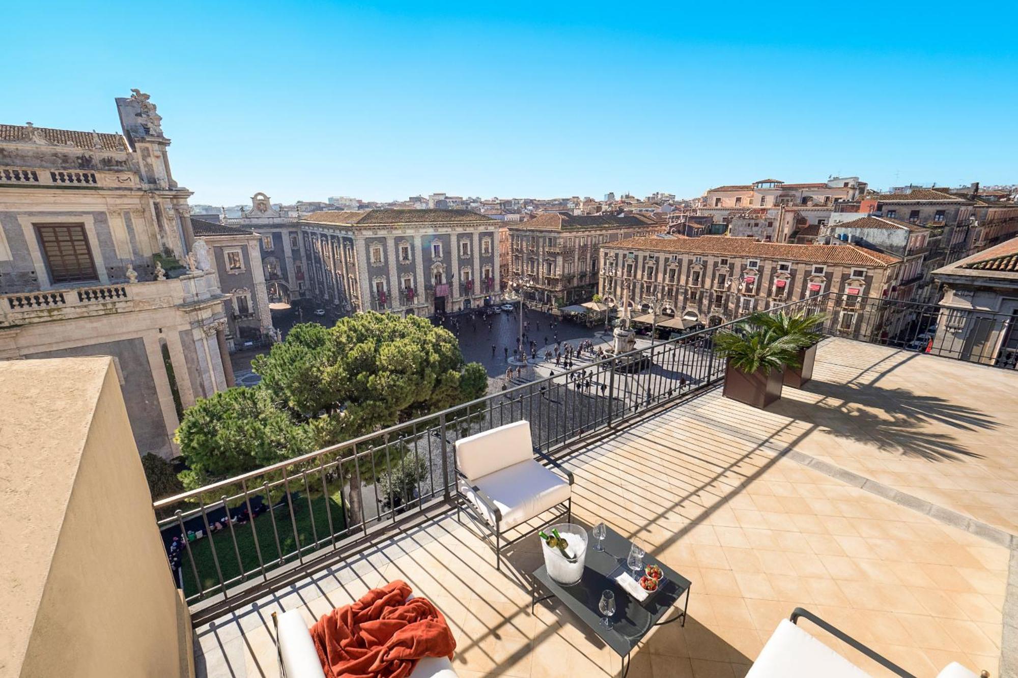 Appartement Penthouse Duomo à Catane Extérieur photo